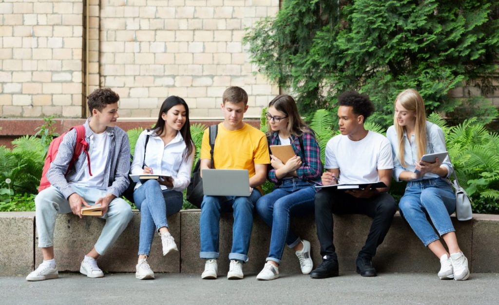 university-life-friends-preparing-for-classes-in-campus.jpg